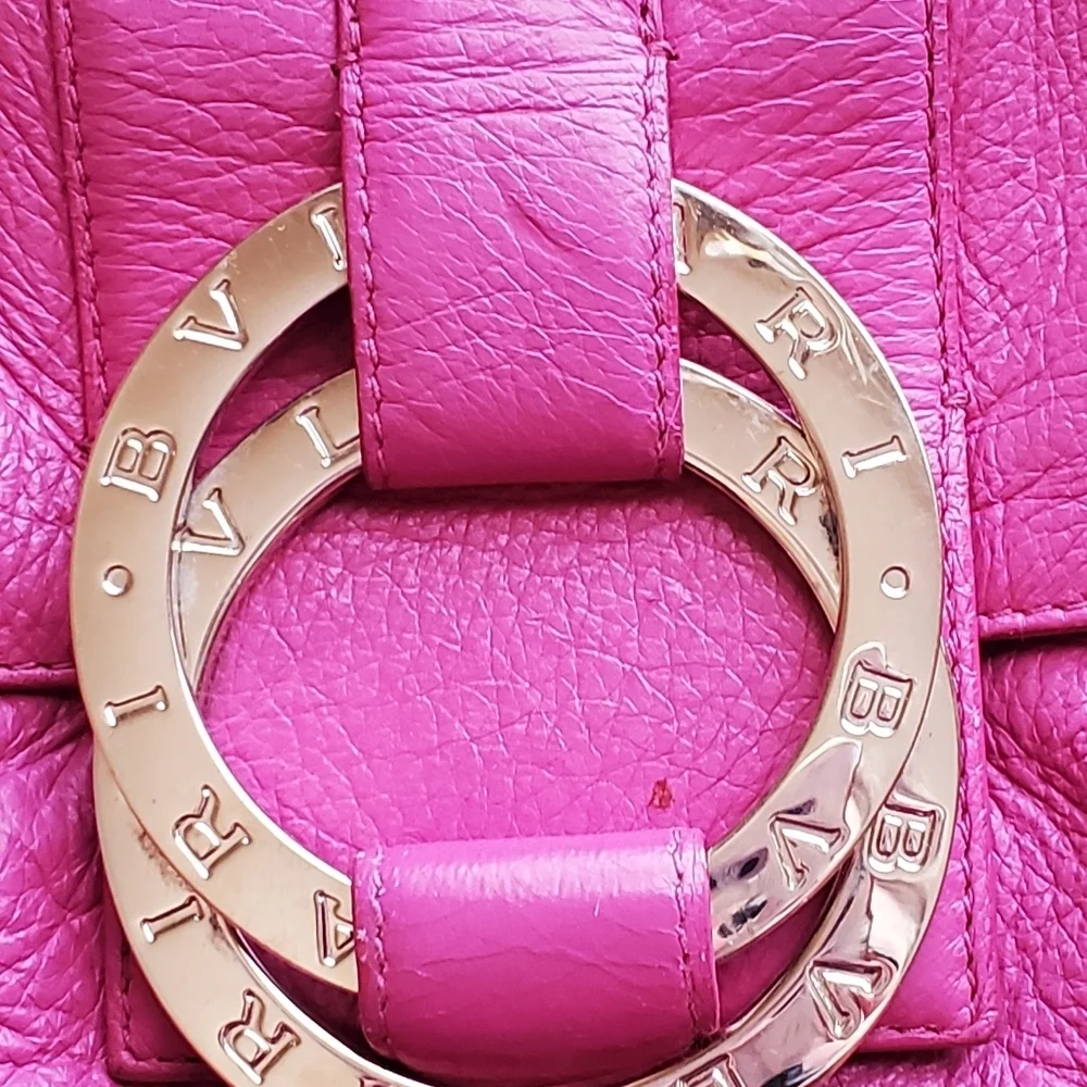 BVLGARI  Chandler shoulder bag. Purple. Snap closure.  Leather. Italy. - Picture 2 of 14